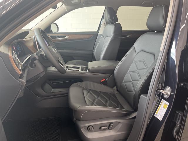 new 2025 Volkswagen Atlas car, priced at $40,006