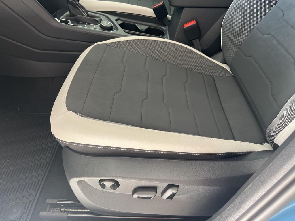 new 2026 Volkswagen Taos car, priced at $33,351