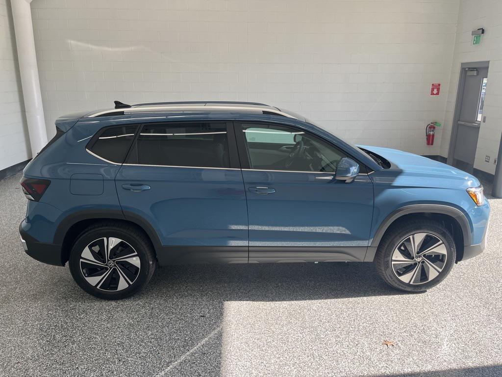 new 2026 Volkswagen Taos car, priced at $33,351