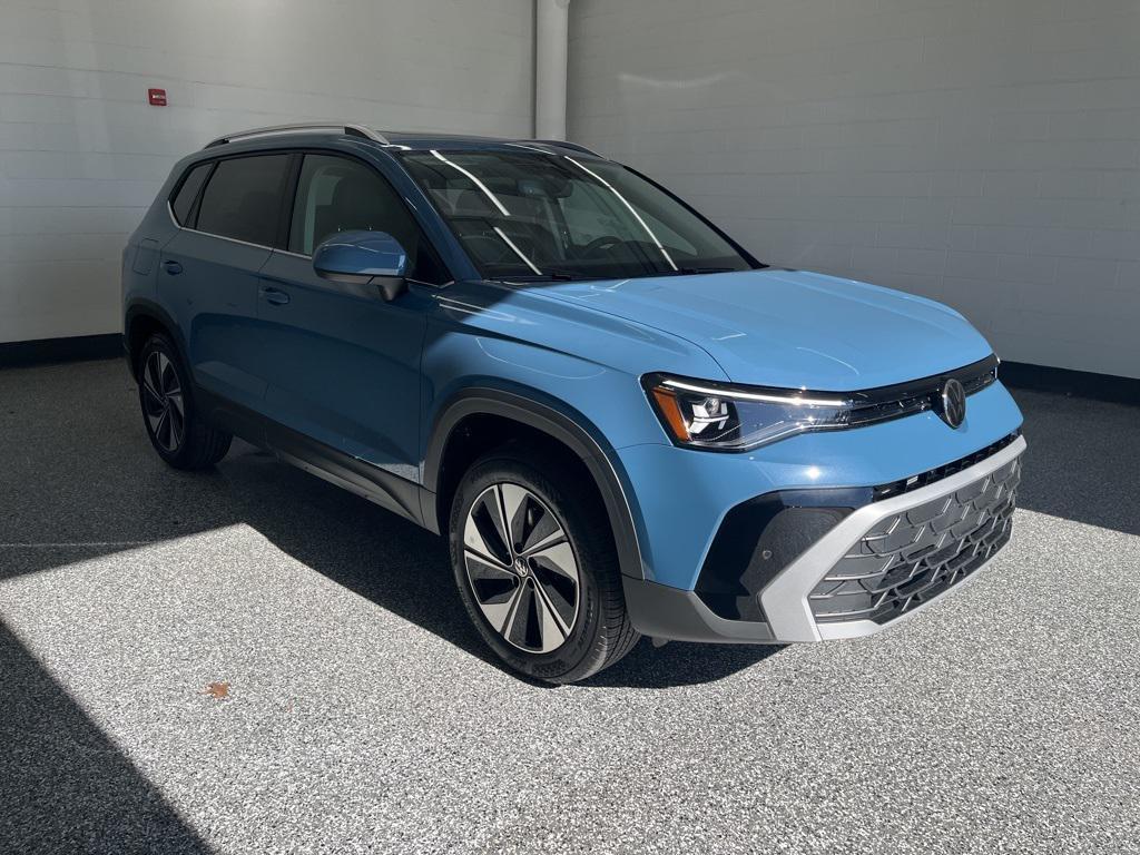 new 2026 Volkswagen Taos car, priced at $33,351