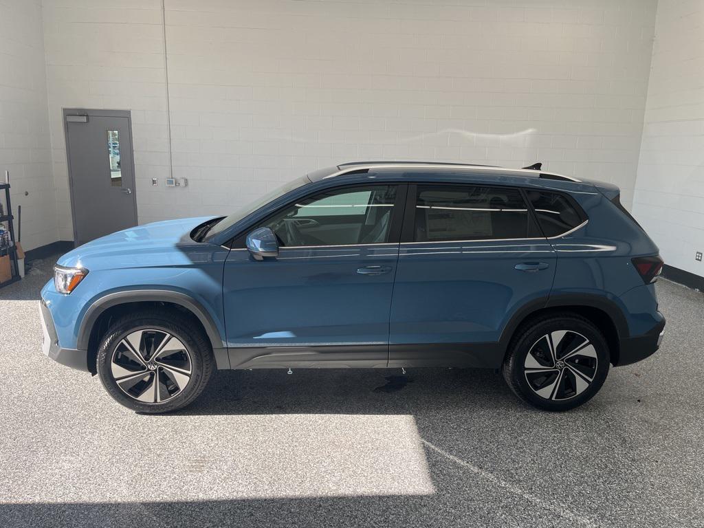 new 2026 Volkswagen Taos car, priced at $33,351