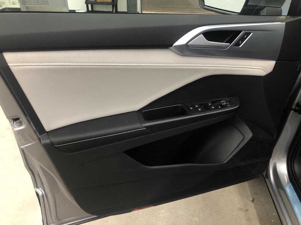 new 2025 Volkswagen Taos car, priced at $31,969