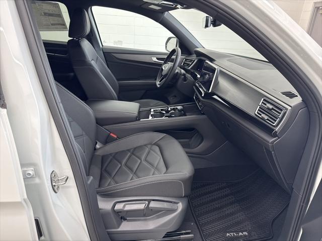 new 2025 Volkswagen Atlas Cross Sport car, priced at $44,103