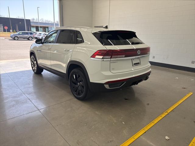 new 2025 Volkswagen Atlas Cross Sport car, priced at $43,603