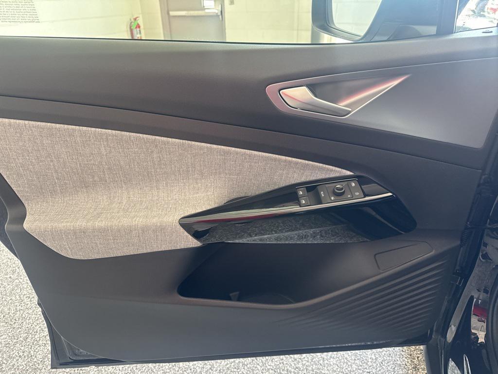 new 2025 Volkswagen ID.4 car, priced at $44,505