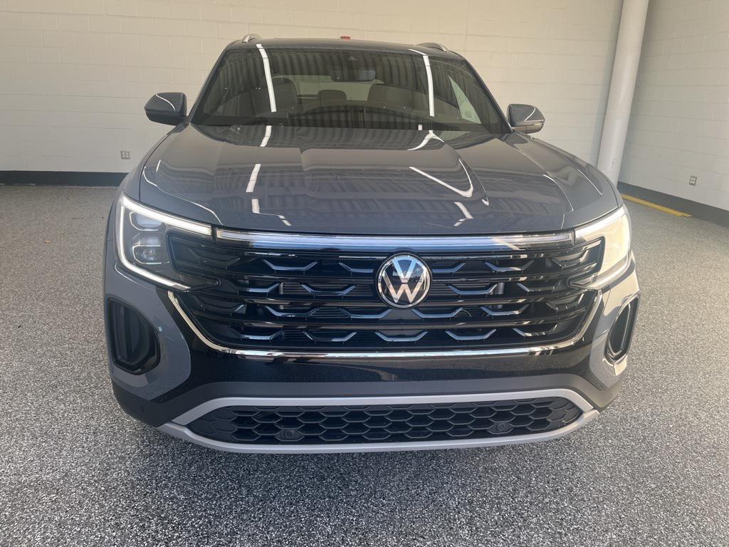 new 2026 Volkswagen Atlas Cross Sport car, priced at $45,886