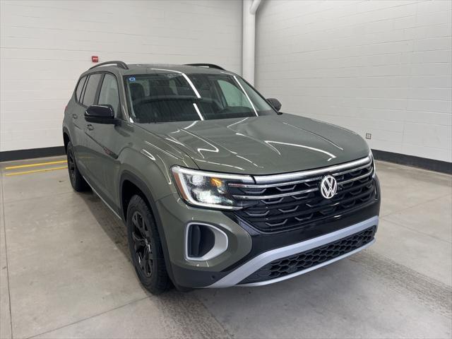 new 2025 Volkswagen Atlas car, priced at $46,002