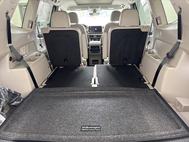 new 2025 Volkswagen Atlas car, priced at $53,509