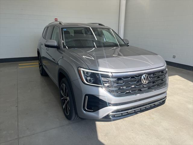 new 2025 Volkswagen Atlas car, priced at $52,863