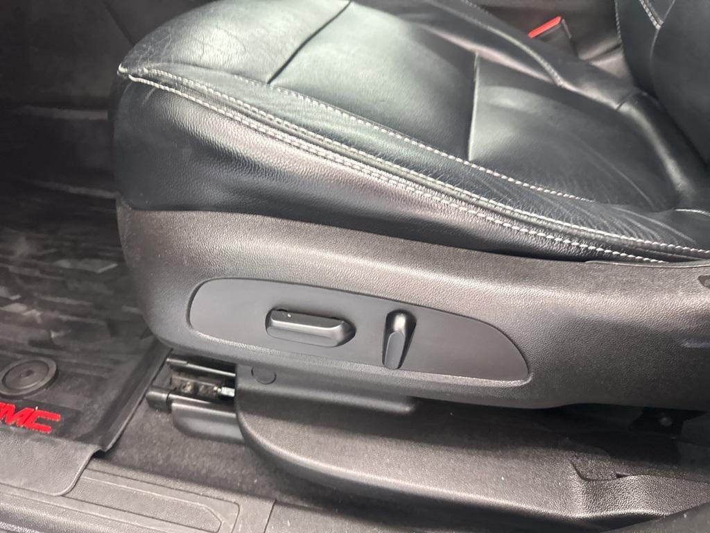 used 2018 GMC Acadia car, priced at $13,760