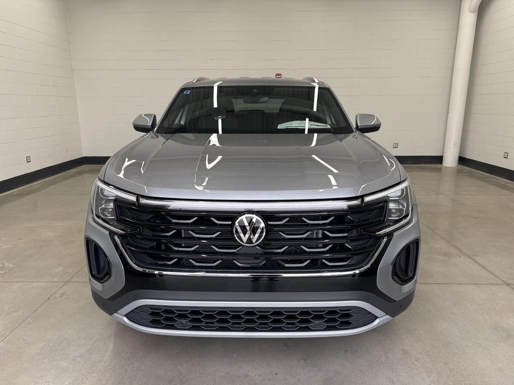 new 2025 Volkswagen Atlas Cross Sport car, priced at $39,758