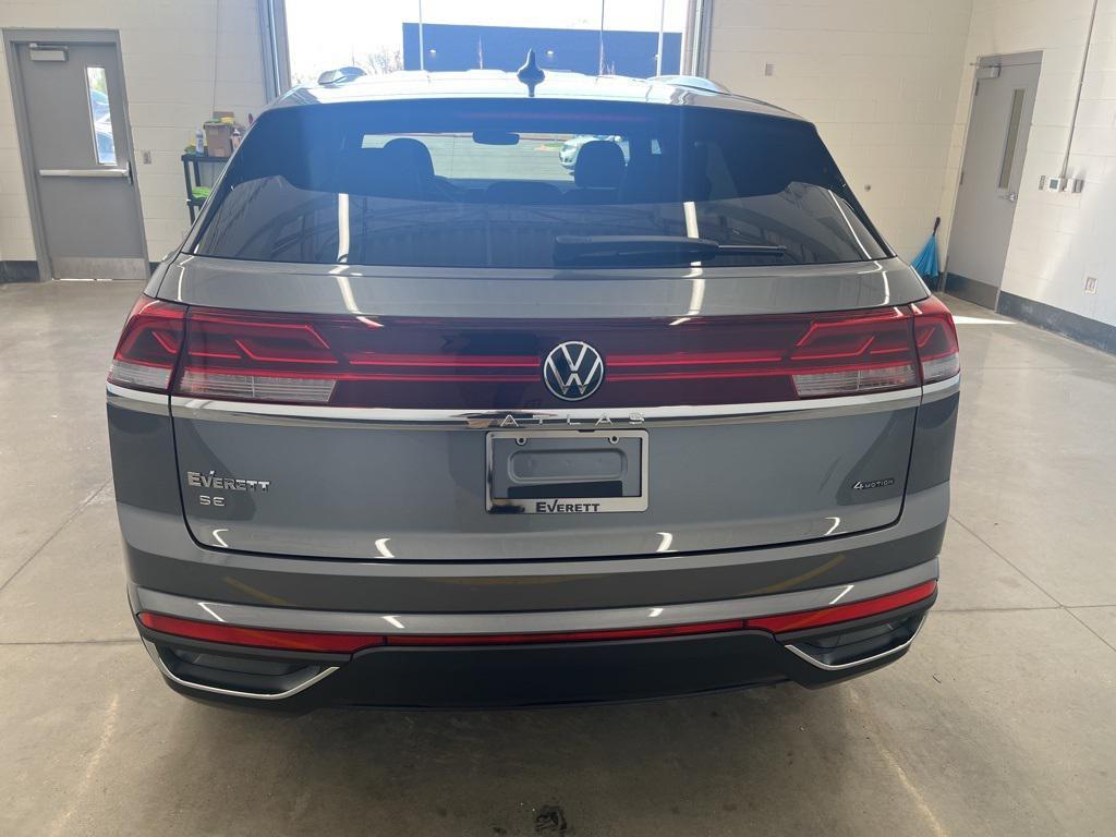 new 2025 Volkswagen Atlas Cross Sport car, priced at $35,731