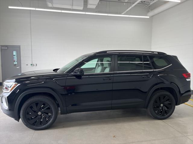 new 2025 Volkswagen Atlas car, priced at $44,216