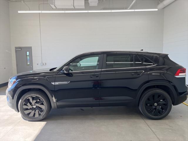 new 2025 Volkswagen Atlas Cross Sport car, priced at $41,911