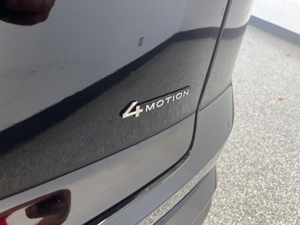 new 2026 Volkswagen Atlas Cross Sport car, priced at $40,268