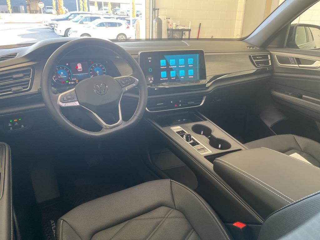 new 2026 Volkswagen Atlas Cross Sport car, priced at $40,268