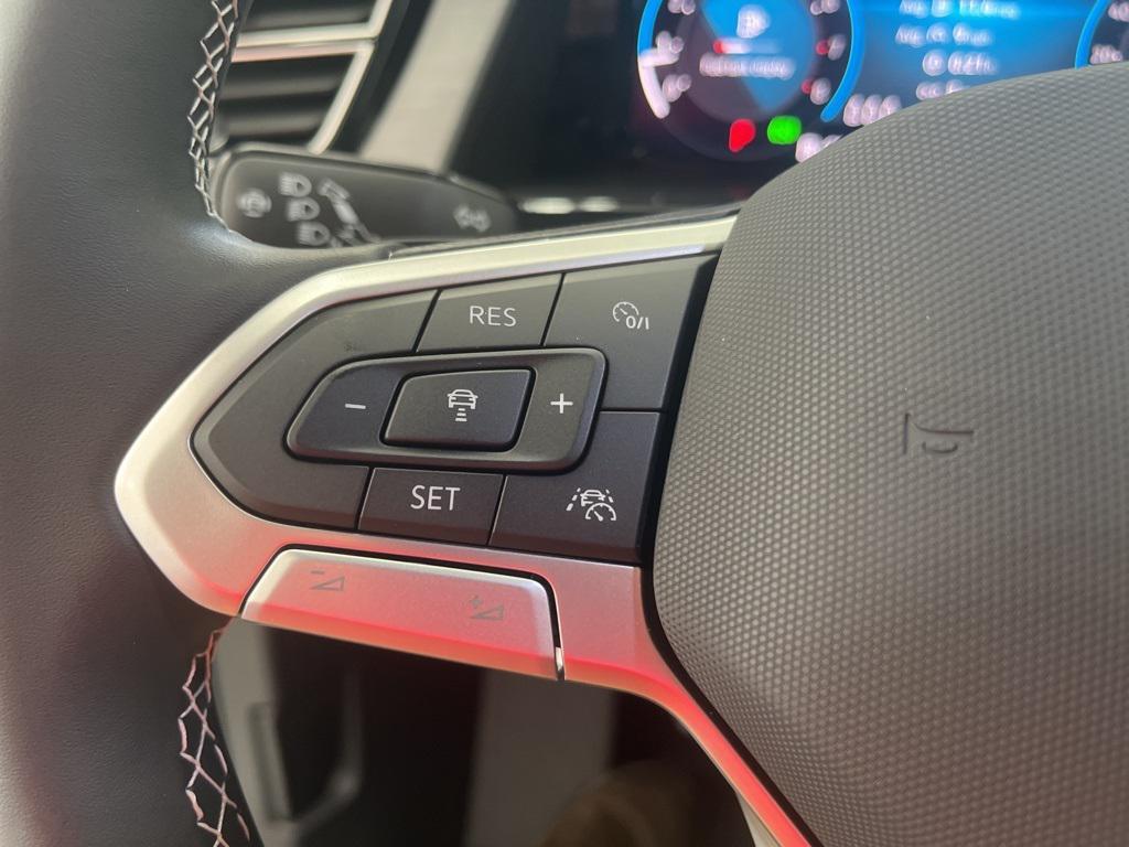 new 2026 Volkswagen Atlas Cross Sport car, priced at $40,268