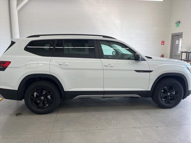 new 2024 Volkswagen Atlas car, priced at $41,961