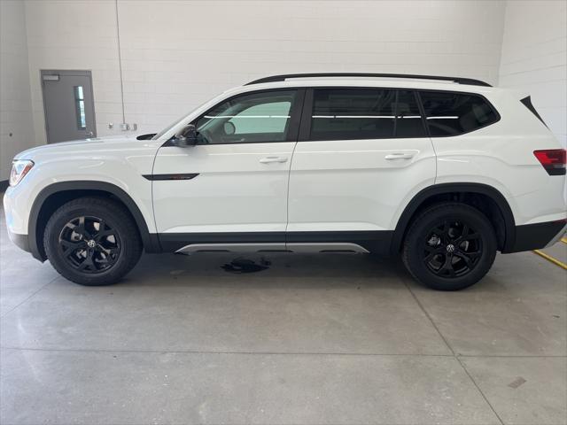 new 2024 Volkswagen Atlas car, priced at $41,961