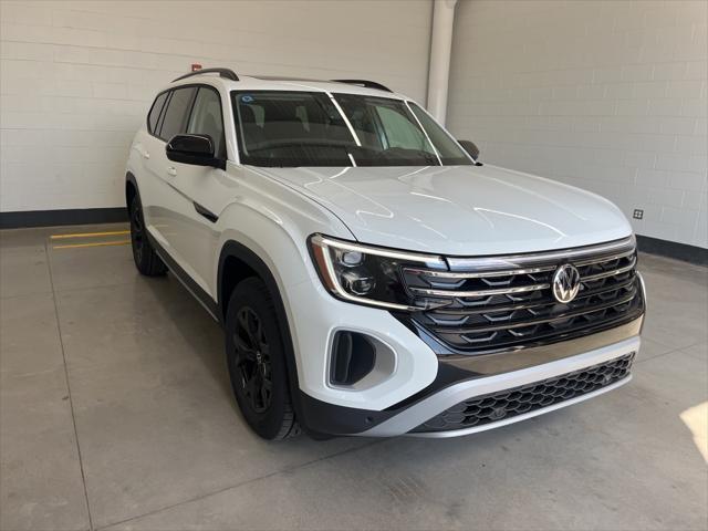 new 2024 Volkswagen Atlas car, priced at $41,961