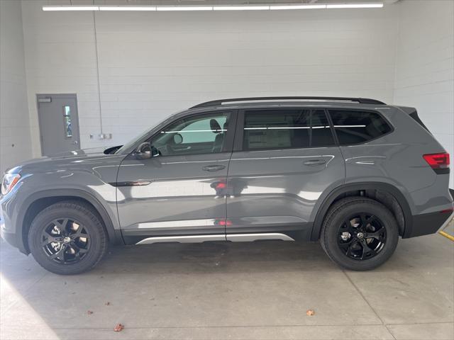 new 2025 Volkswagen Atlas car, priced at $48,226