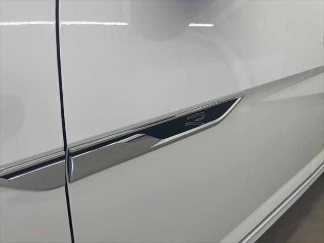 new 2025 Volkswagen Atlas car, priced at $54,006