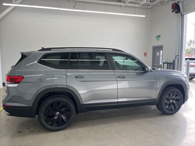 new 2025 Volkswagen Atlas car, priced at $43,521