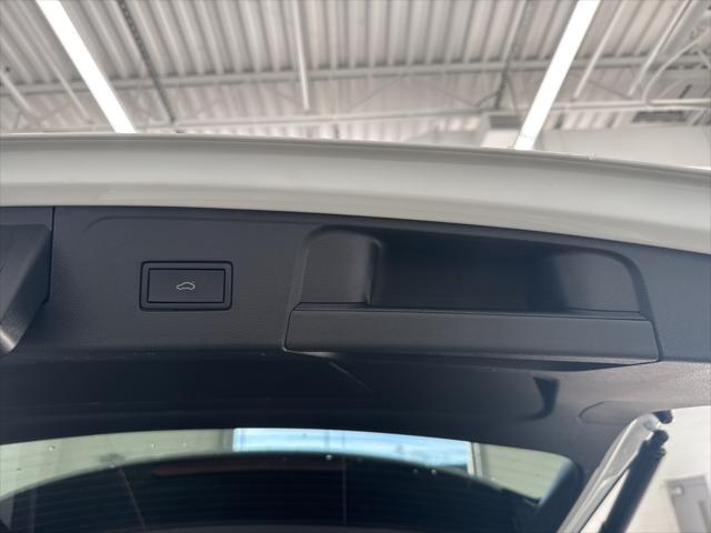 new 2025 Volkswagen Atlas car, priced at $41,510