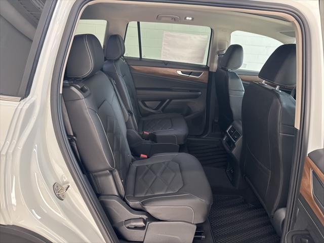 new 2025 Volkswagen Atlas car, priced at $41,510