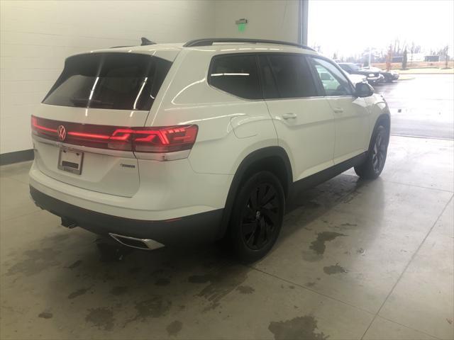 new 2025 Volkswagen Atlas car, priced at $42,943