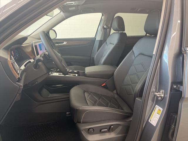 new 2025 Volkswagen Atlas car, priced at $45,648