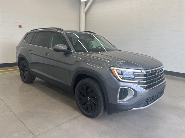 new 2025 Volkswagen Atlas car, priced at $45,648