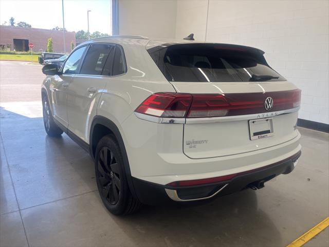 new 2024 Volkswagen Atlas Cross Sport car, priced at $40,706