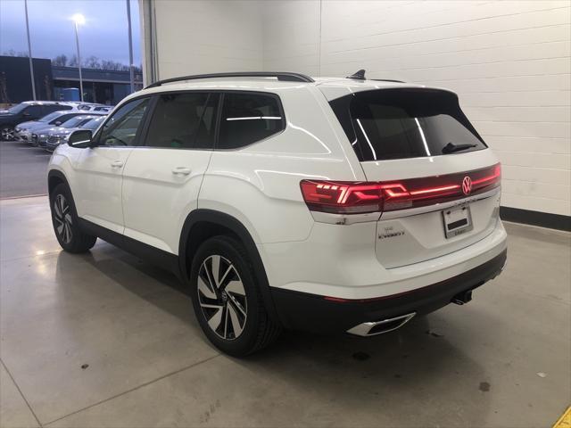 new 2025 Volkswagen Atlas car, priced at $43,463