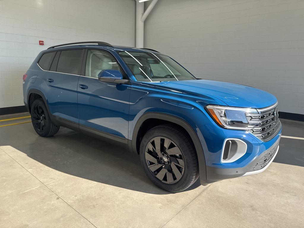 new 2025 Volkswagen Atlas car, priced at $43,573