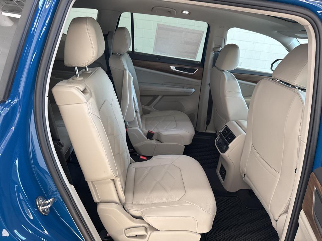 new 2025 Volkswagen Atlas car, priced at $43,573