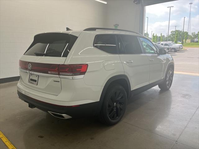 new 2025 Volkswagen Atlas car, priced at $46,246