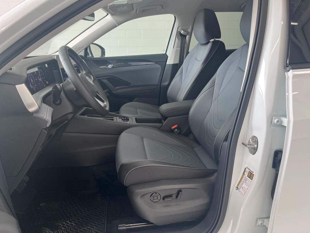 new 2026 Volkswagen Tiguan car, priced at $34,054