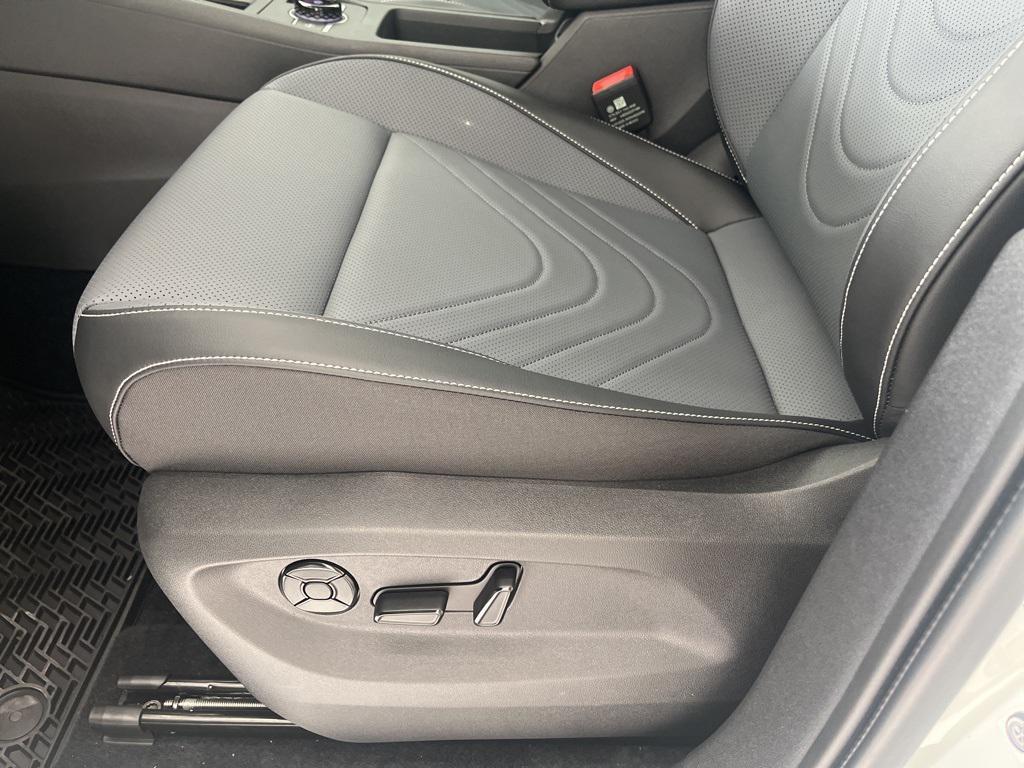 new 2026 Volkswagen Tiguan car, priced at $34,054