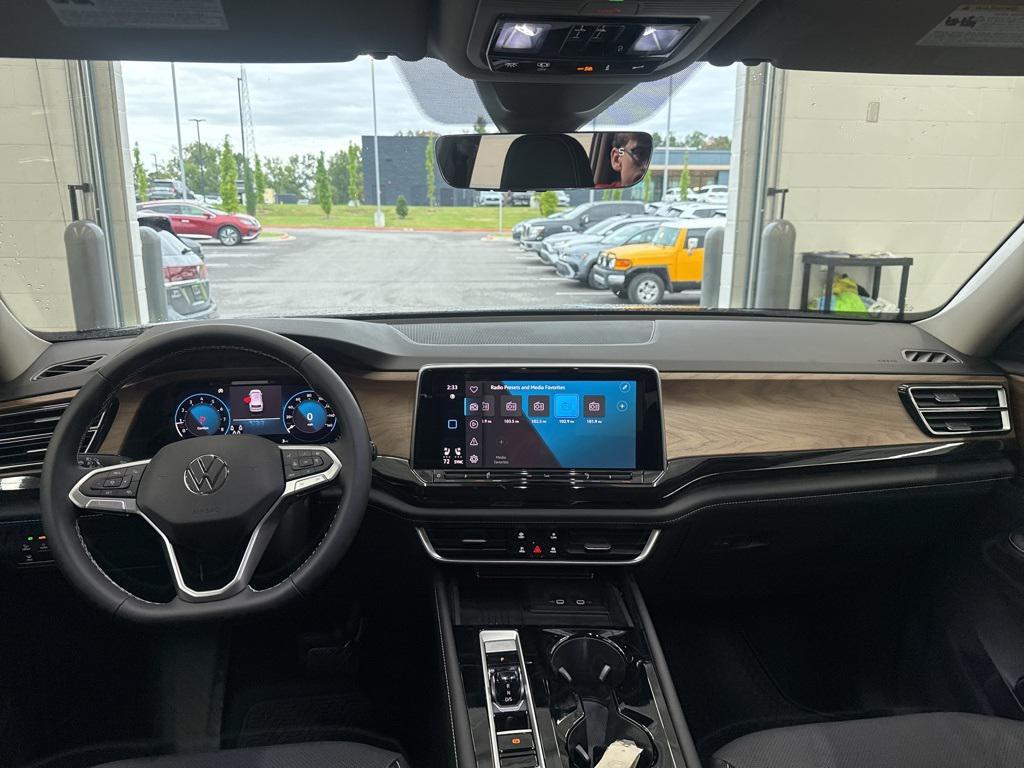 new 2026 Volkswagen Atlas car, priced at $48,626