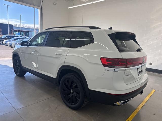 new 2025 Volkswagen Atlas car, priced at $43,541