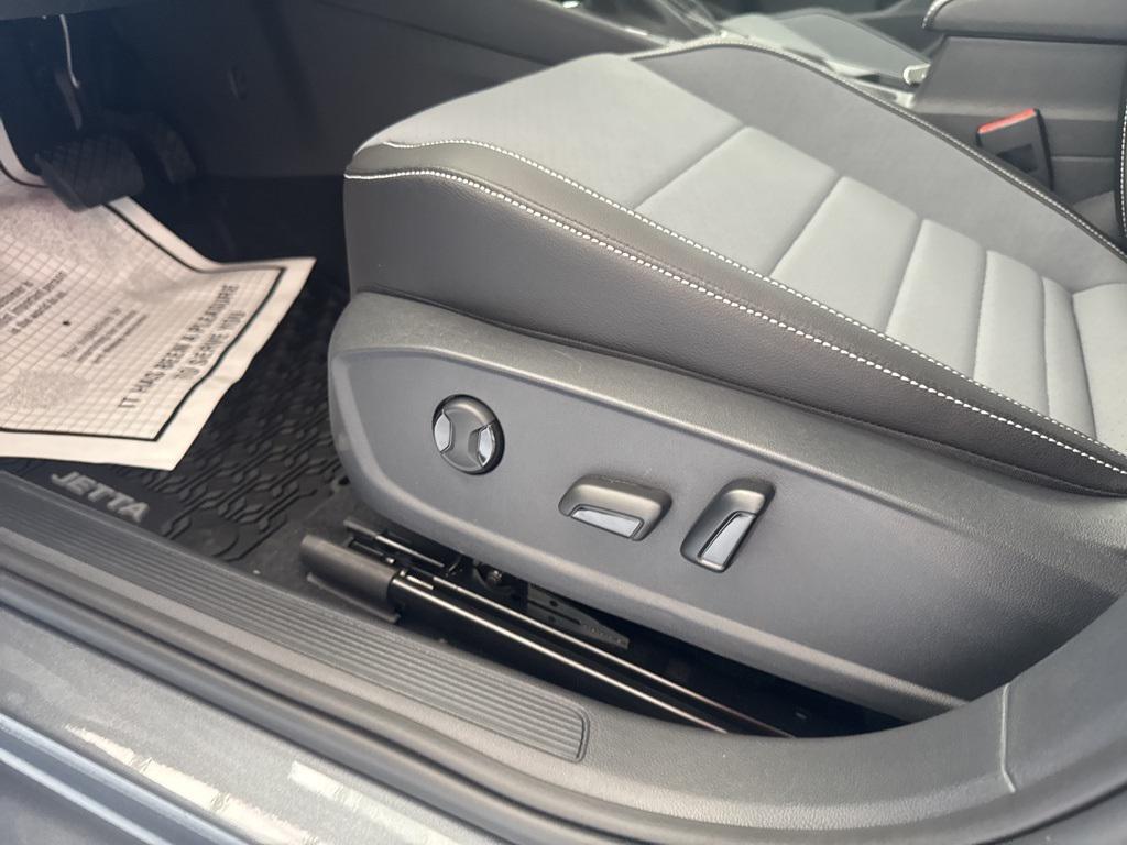 new 2025 Volkswagen Jetta car, priced at $27,530