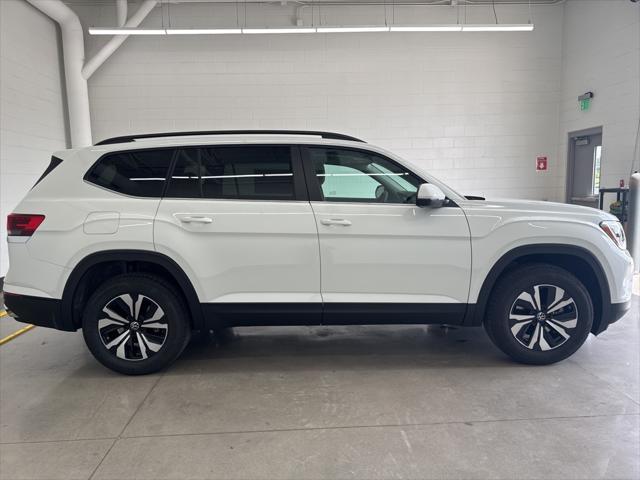 new 2025 Volkswagen Atlas car, priced at $40,006