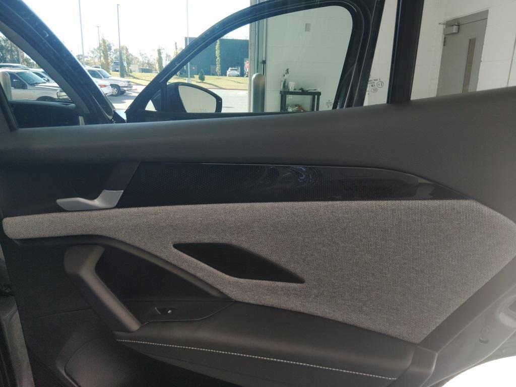 new 2026 Volkswagen Tiguan car, priced at $32,795