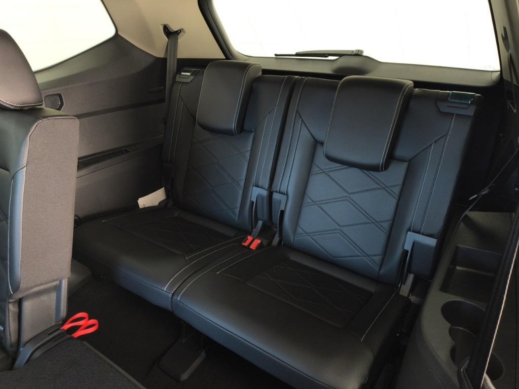 new 2025 Volkswagen Atlas car, priced at $42,463