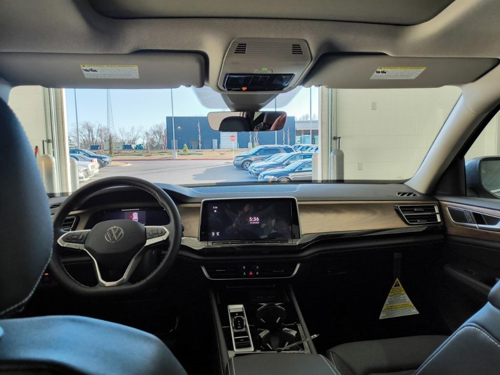 new 2025 Volkswagen Atlas car, priced at $42,463