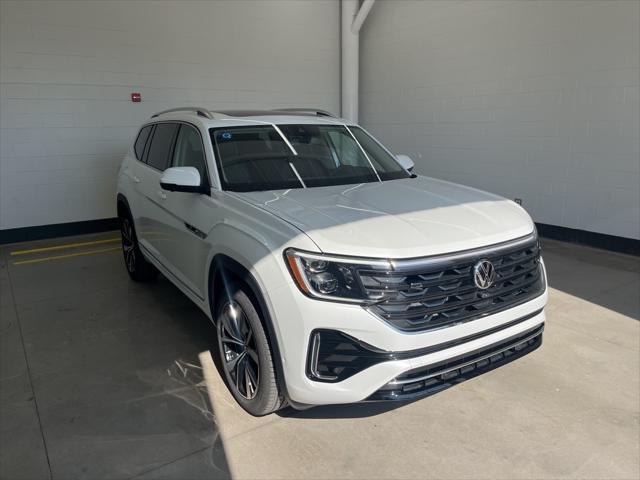 new 2025 Volkswagen Atlas car, priced at $53,081