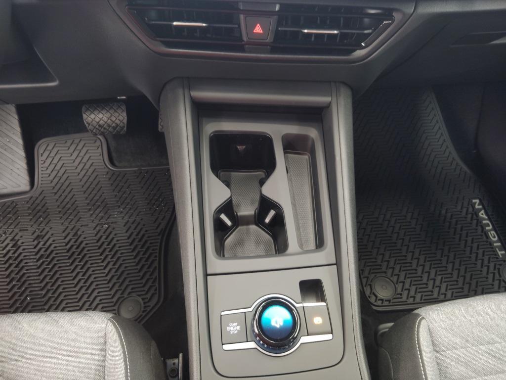 new 2026 Volkswagen Tiguan car, priced at $32,795