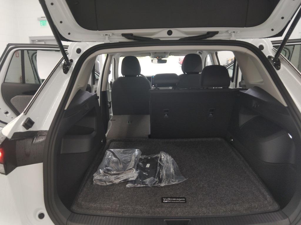 new 2026 Volkswagen Tiguan car, priced at $32,795