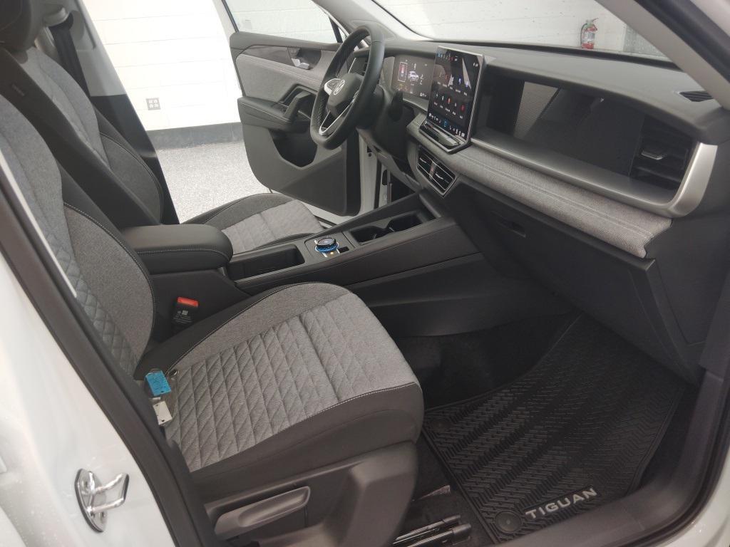 new 2026 Volkswagen Tiguan car, priced at $32,795